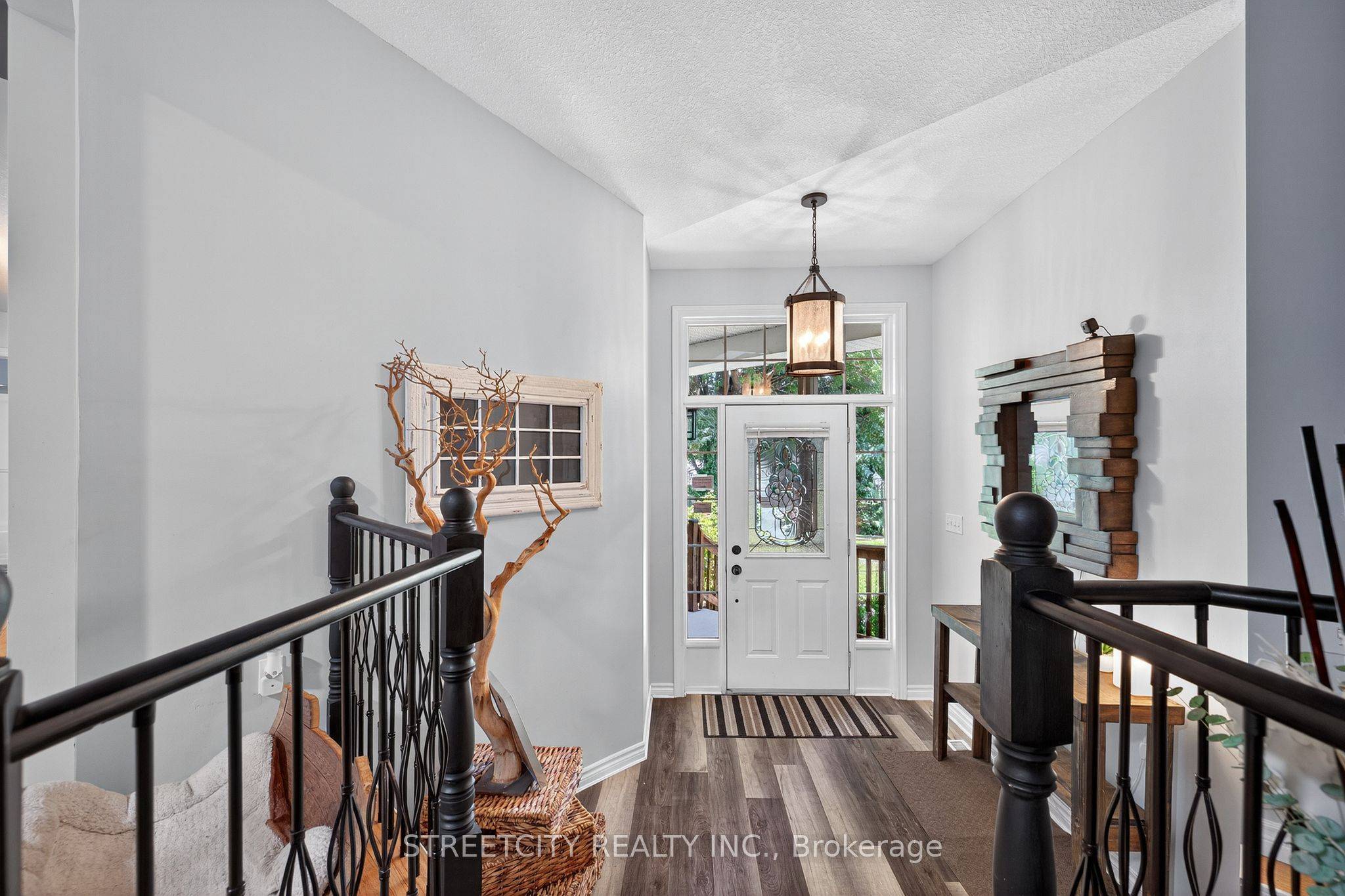 London East, ON N5V 1R6,1163 Crumlin Side Road