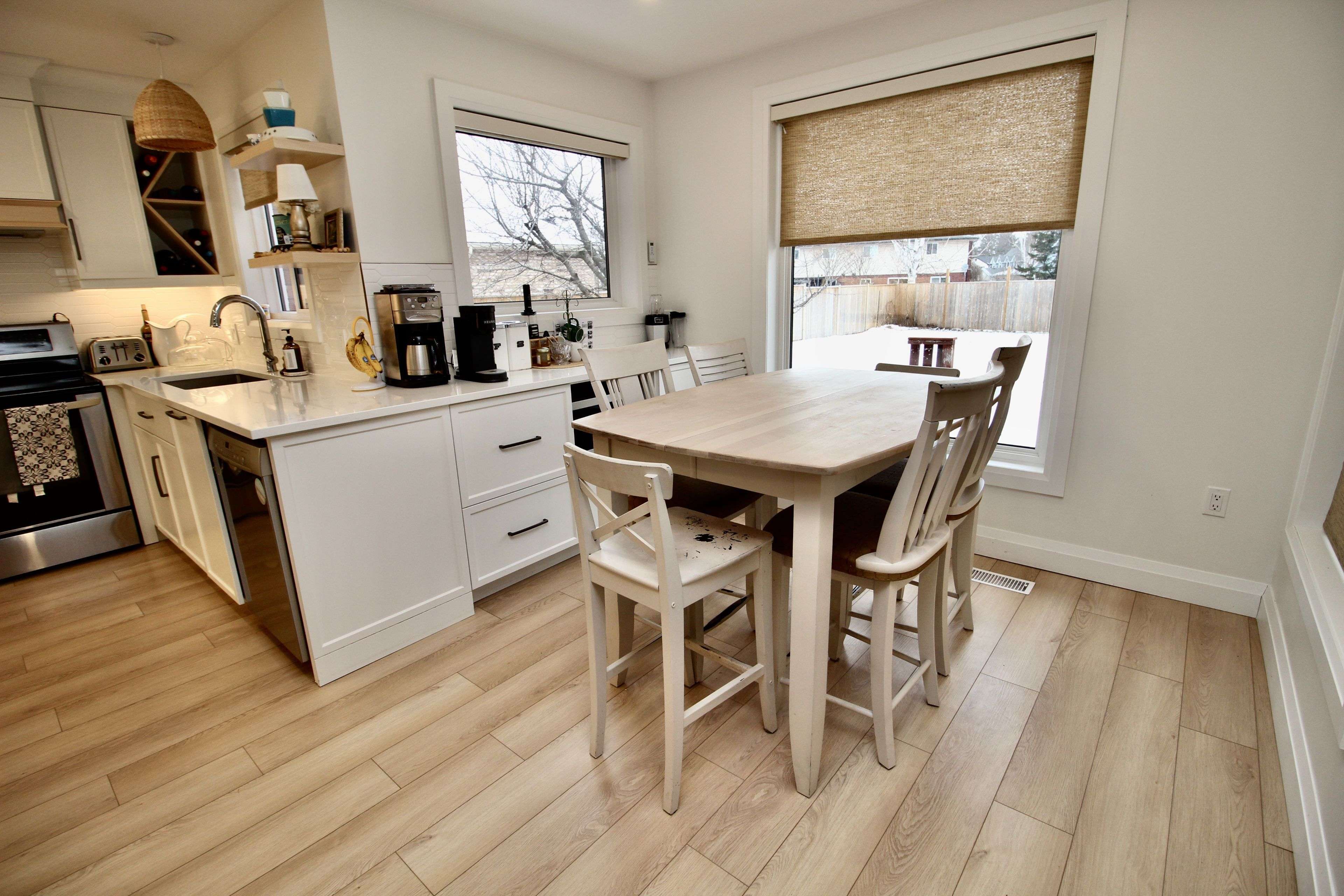 Cambridge, ON N3C 3J7,82 Gunn AVE