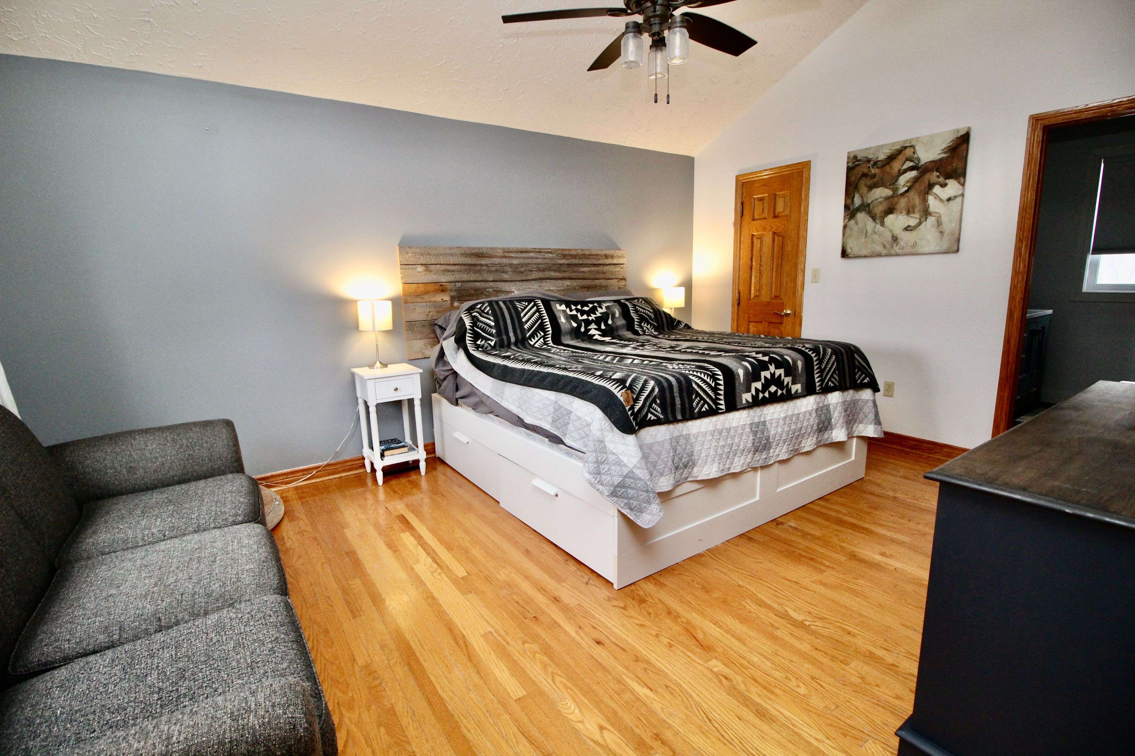 Cambridge, ON N3C 3J7,82 Gunn AVE