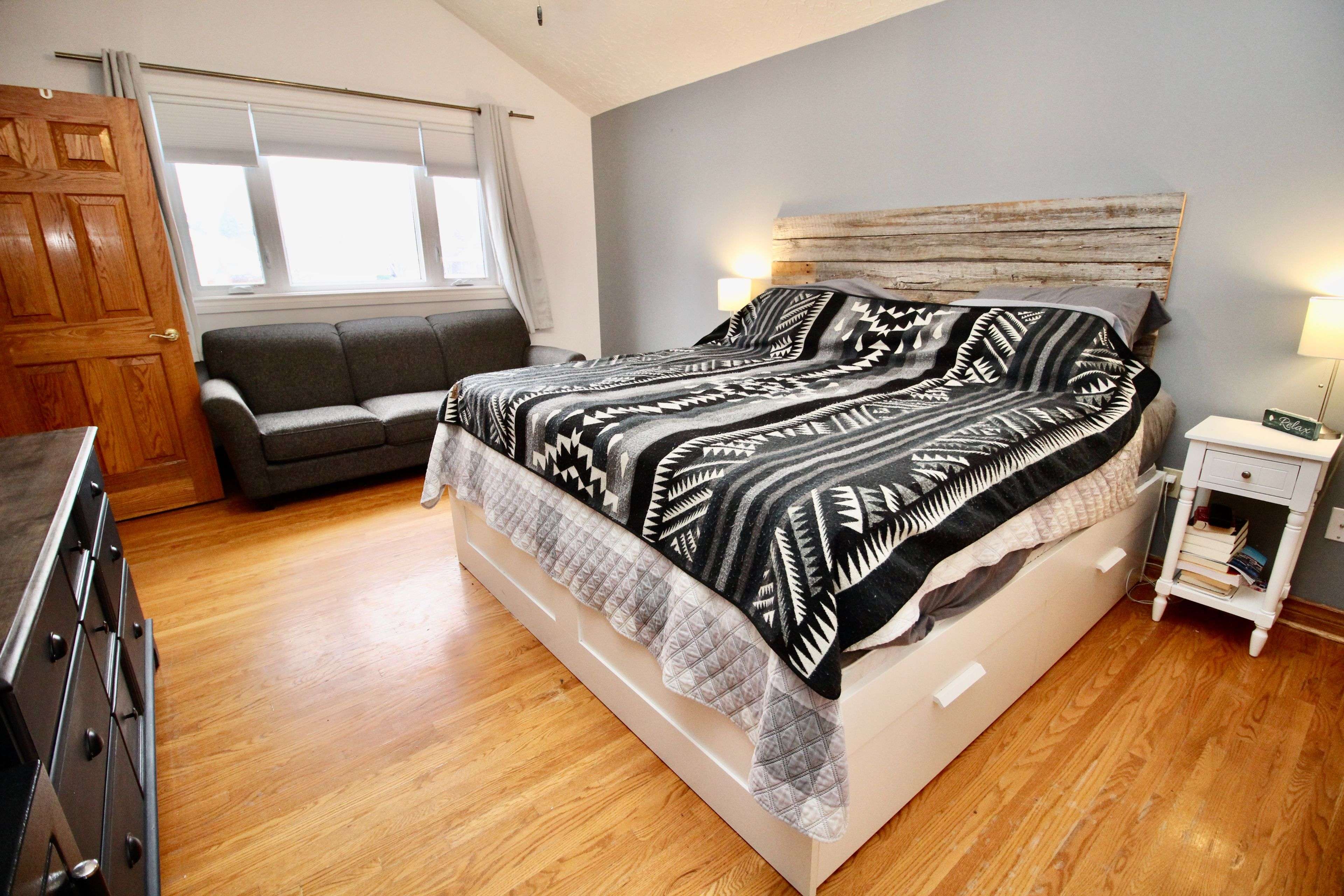 Cambridge, ON N3C 3J7,82 Gunn AVE