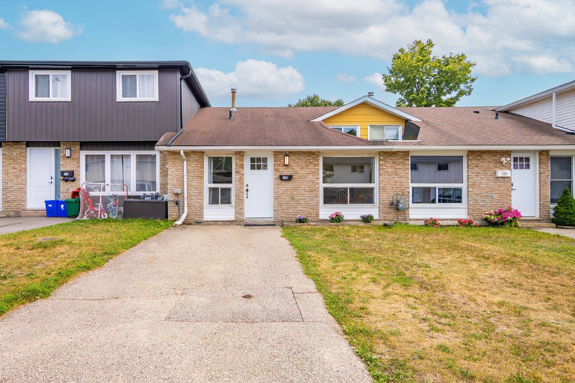Cambridge, ON N3H 4X9,720 Parkview CRES