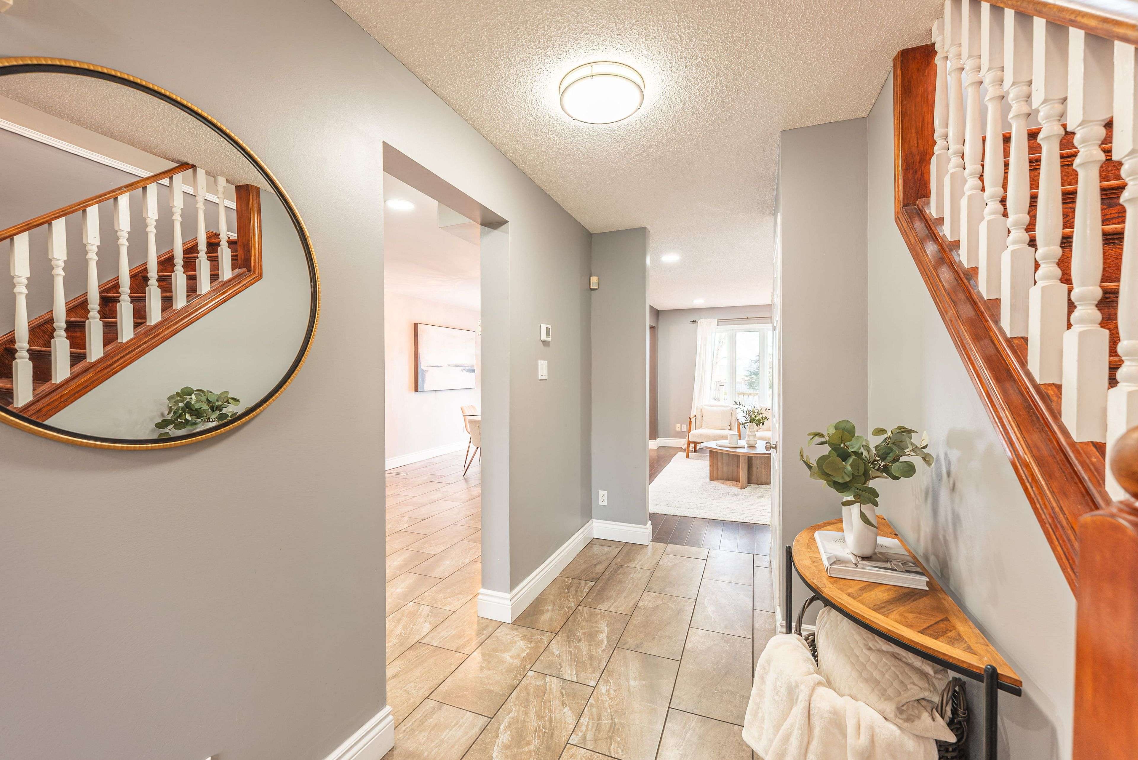 London East, ON N5V 4W4,42 Roman CRES