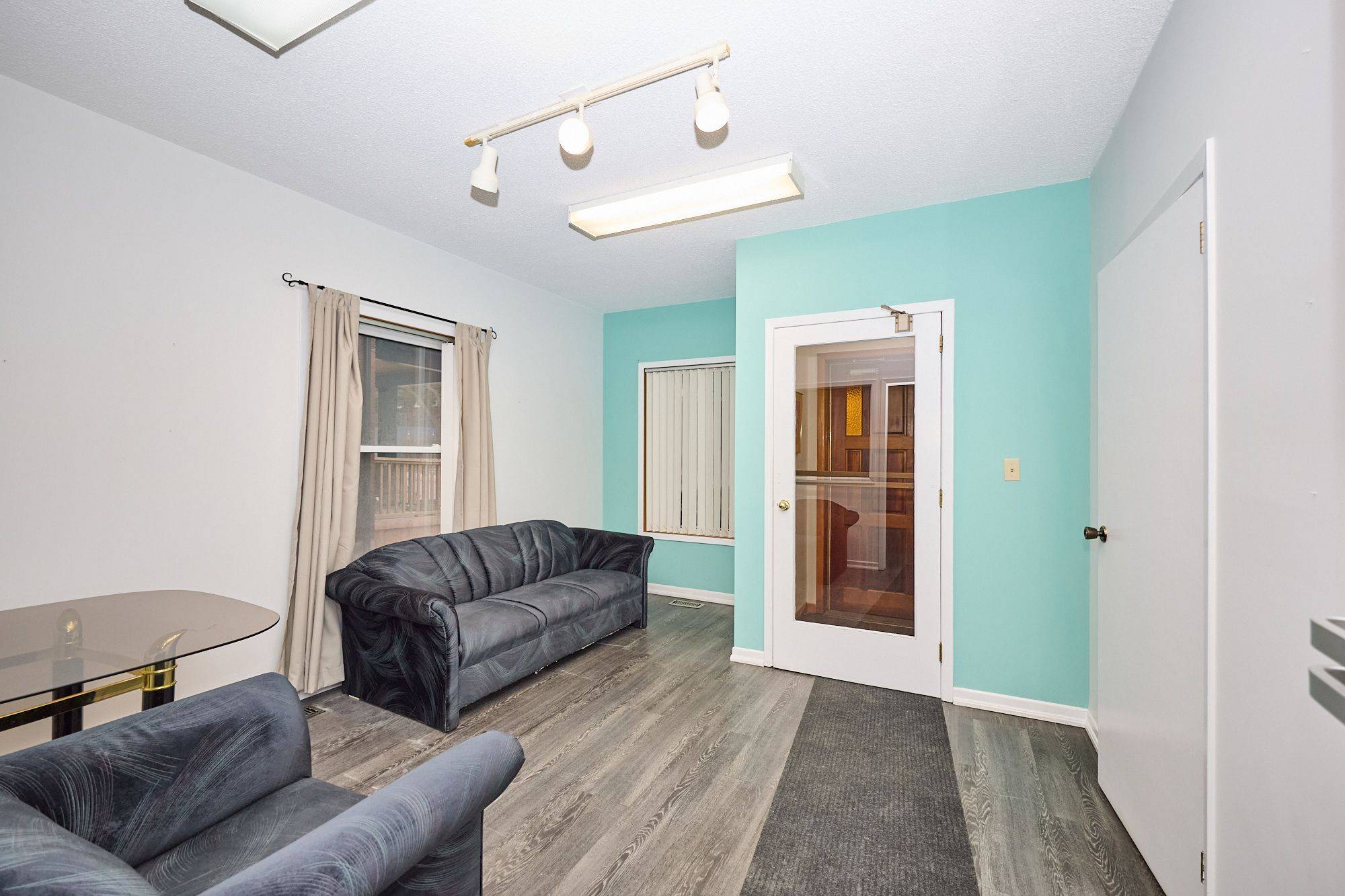 St. Catharines, ON L2R 5G2,8 Clark ST