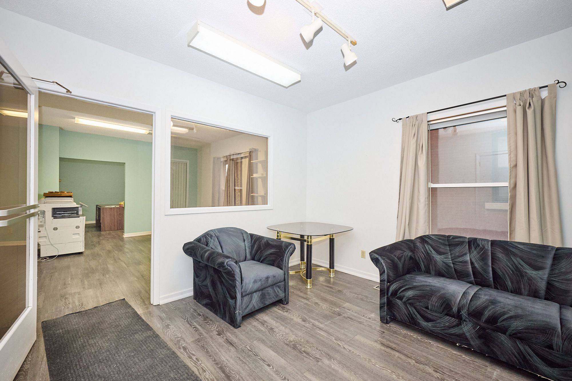 St. Catharines, ON L2R 5G2,8 Clark ST