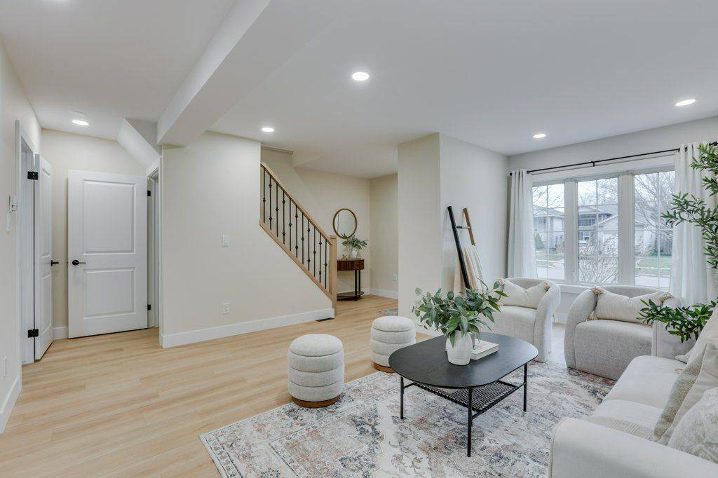 London East, ON N5V 4Y1,1855 Marconi BLVD