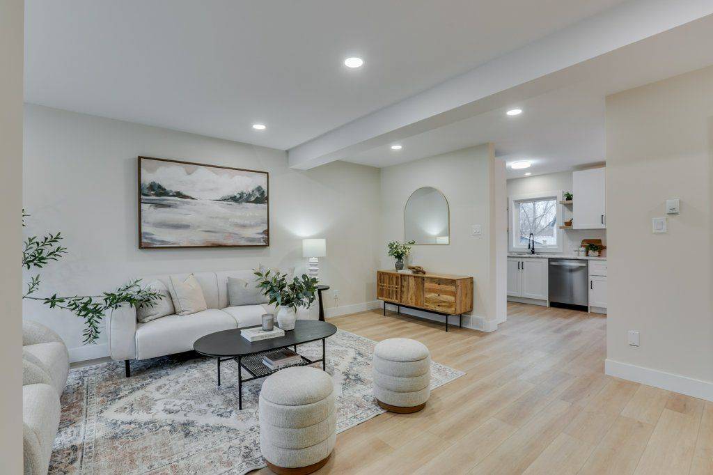 London East, ON N5V 4Y1,1855 Marconi BLVD