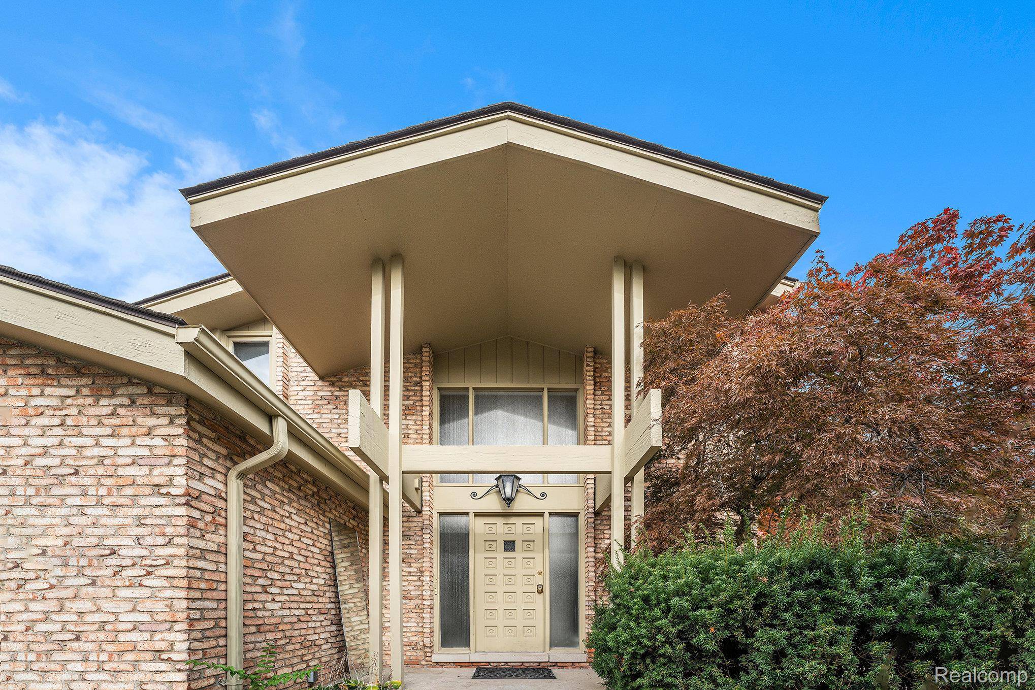 West Bloomfield, MI 48322,2189 Colony Club CT