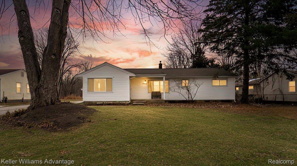 New Boston, MI 48164,30456 West