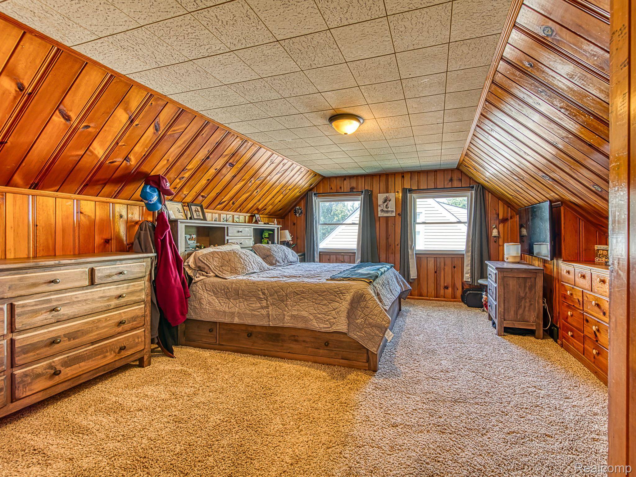 Southgate, MI 48195,16287 Windermere CIR