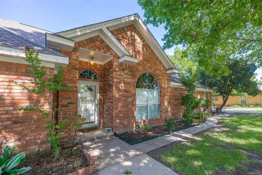 Brownwood, TX 76801,203 Lori Lane