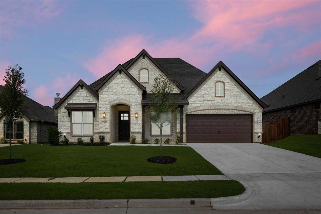 Joshua, TX 76058,35 Magpie Street