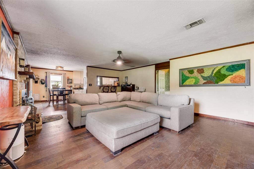 Denton, TX 76208,1809 N Trinity Road