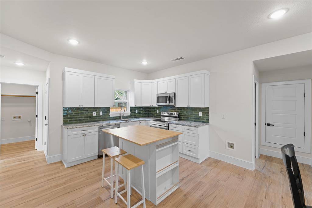 Alvarado, TX 76009,301 N Friou Street