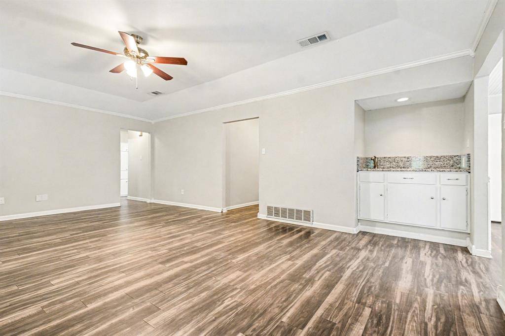 Bedford, TX 76021,2424 Meadow Creek