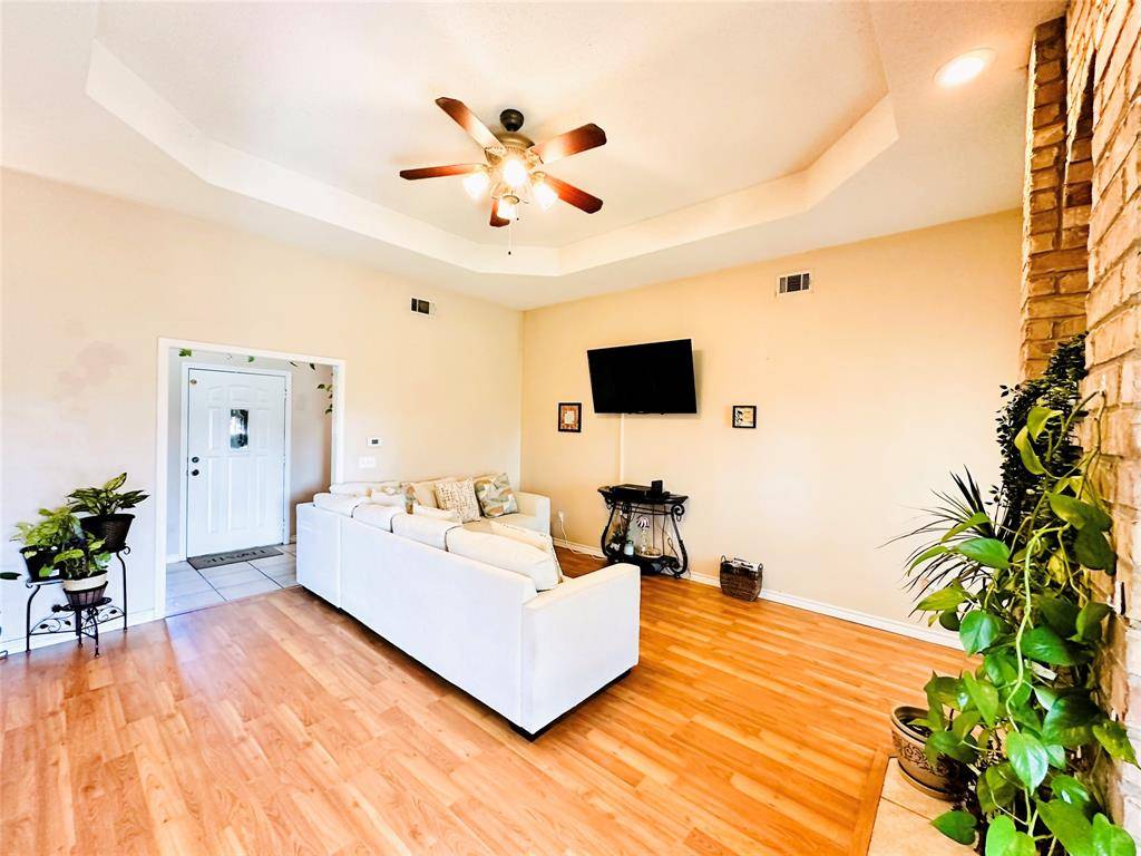 Paris, TX 75462,3740 Castlegate Drive