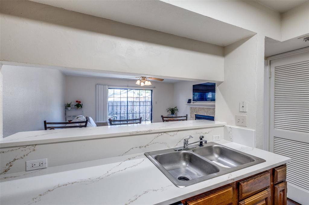 Arlington, TX 76006,2720 Copper Creek Drive #114