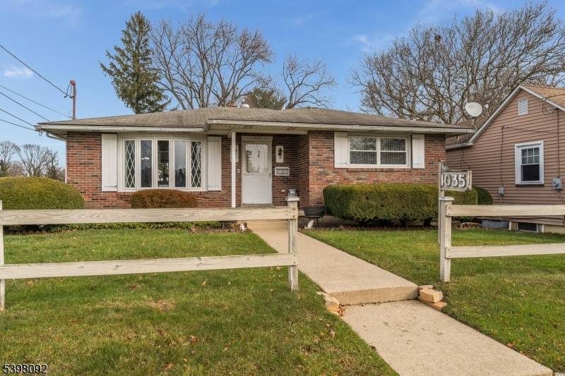 Phillipsburg Town, NJ 08865,1035 Grand St