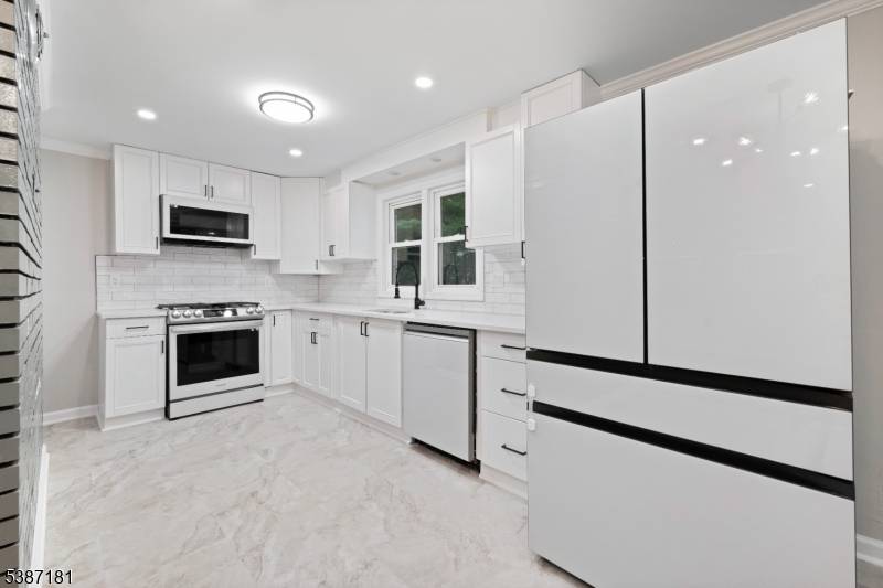 Franklin Twp., NJ 08873,88 Emerson Rd