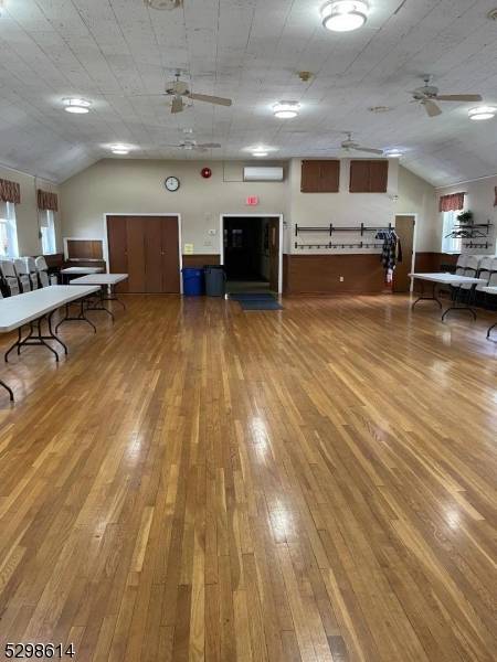 Wayne Twp., NJ 07470,120 Lake Dr E