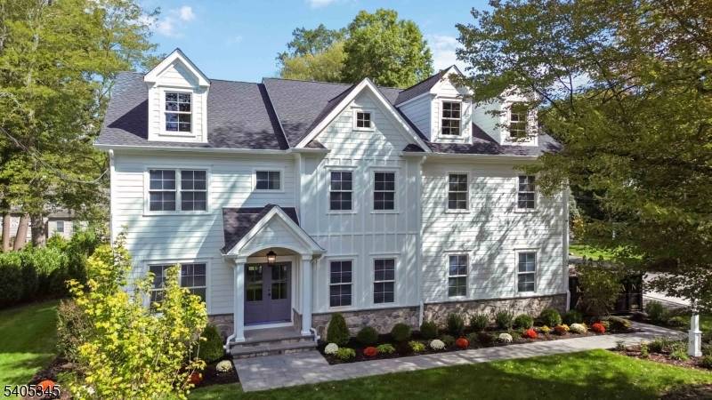 Chatham Twp., NJ 07928,2 Whitman Dr