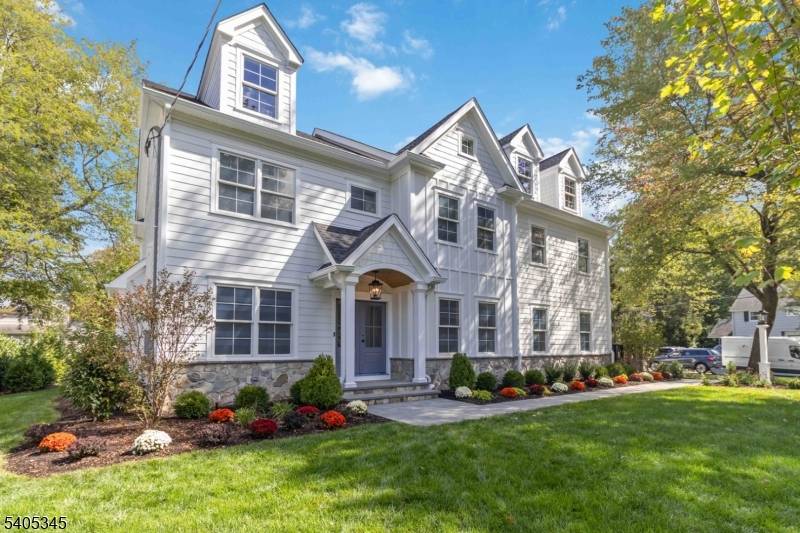 Chatham Twp., NJ 07928,2 Whitman Dr