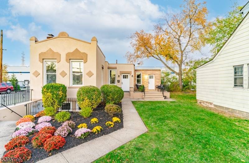 Belleville Twp., NJ 07109,86 Roosevelt Ave