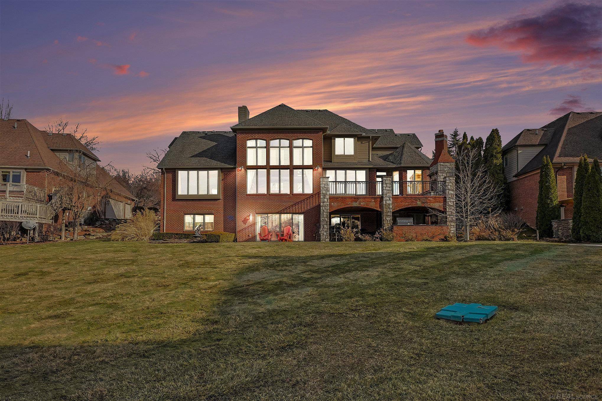 Utica, MI 48316,56187 Nickelby ST