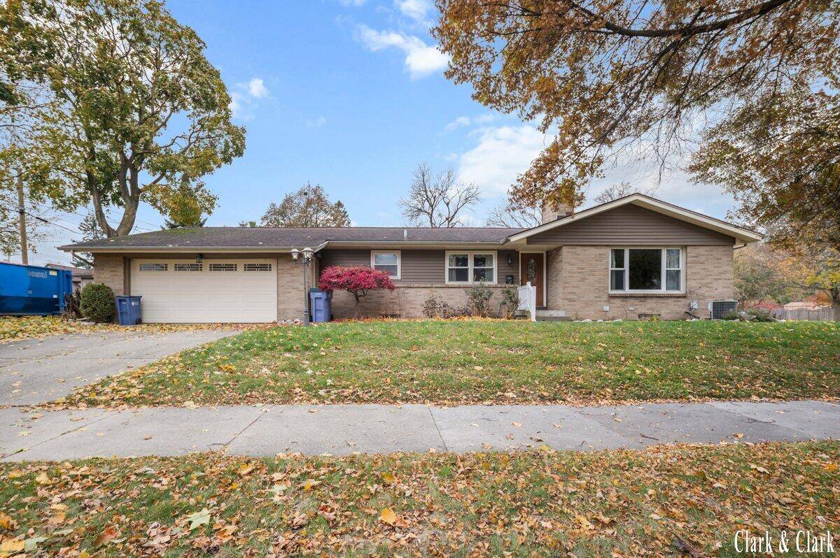 Grand Rapids, MI 49505,700 Aberdeen ST NE