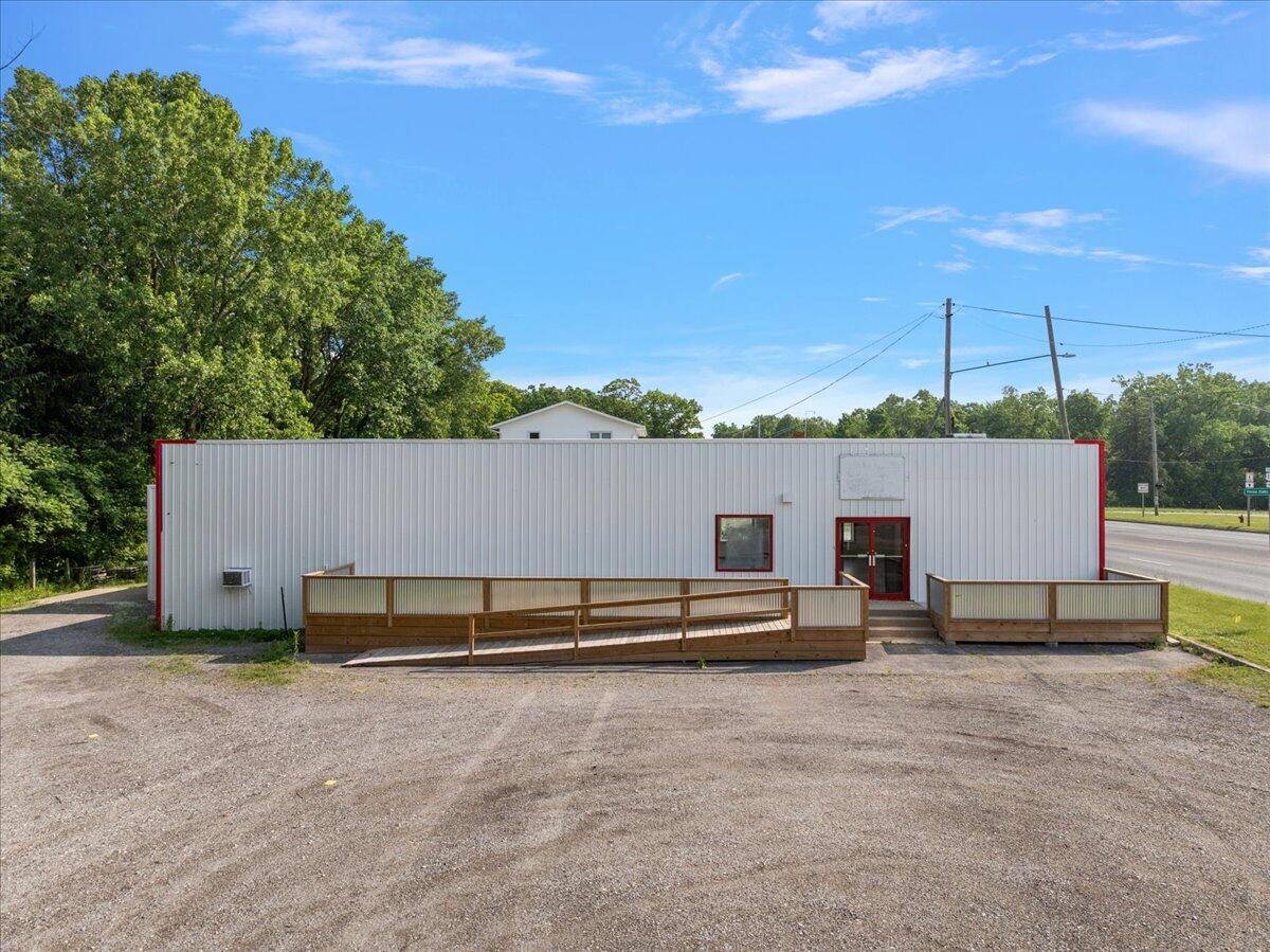 New Buffalo, MI 49117,17648 US-12