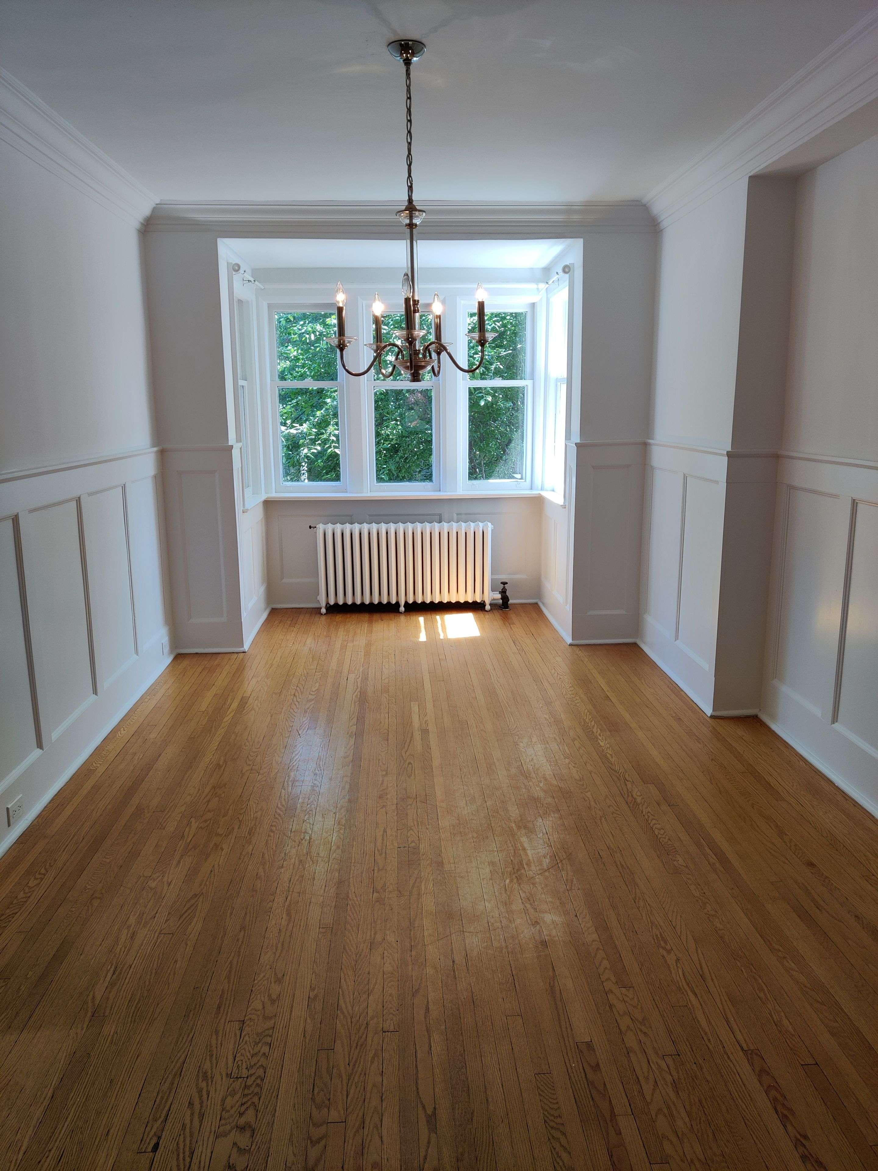 Toronto C04, ON M4R 1P4,207 Glengrove AVE W