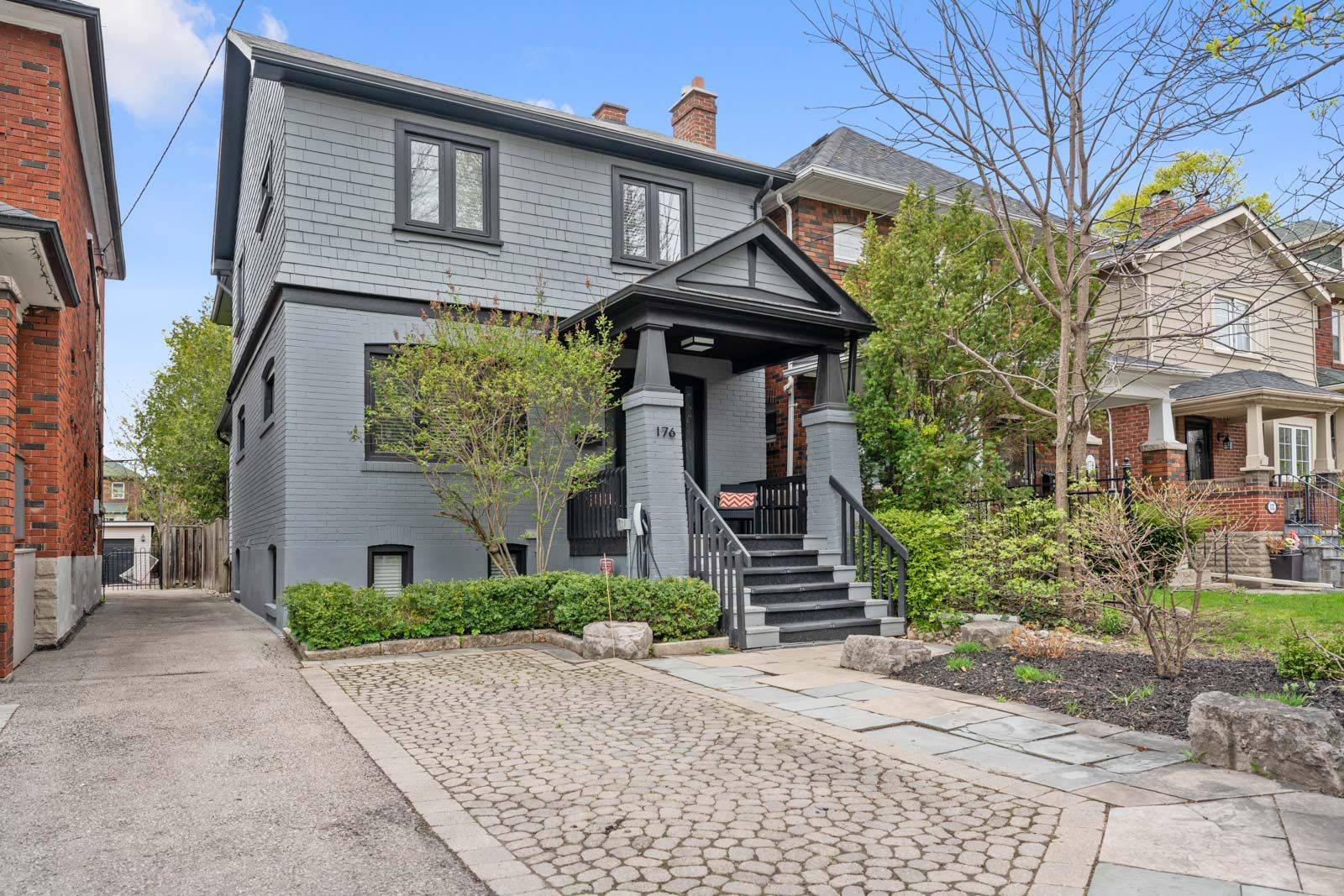 Toronto C04, ON M5M 1Z1,176 Melrose AVE