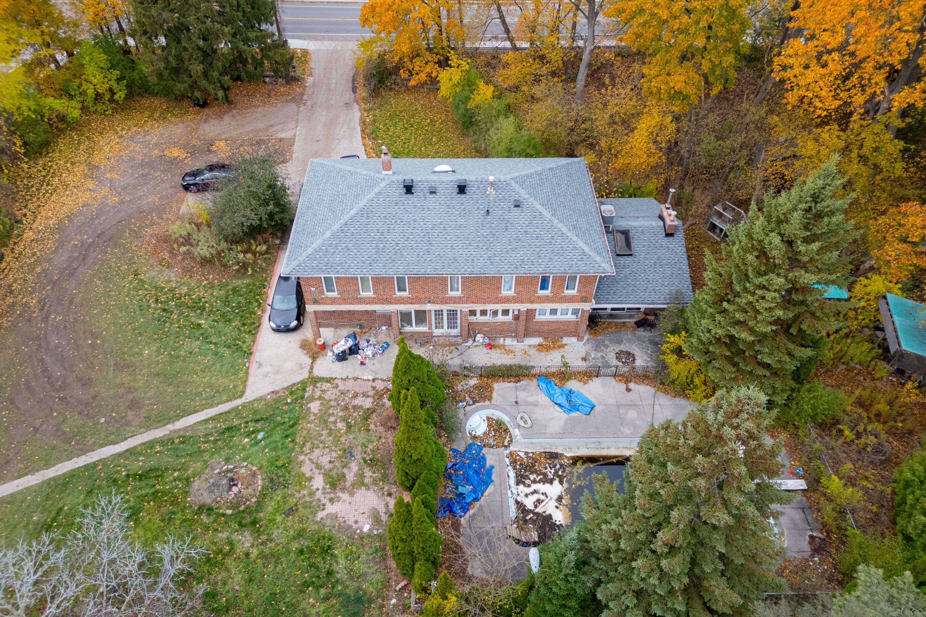 Toronto E10, ON M1C 1L2,6387 Kingston RD