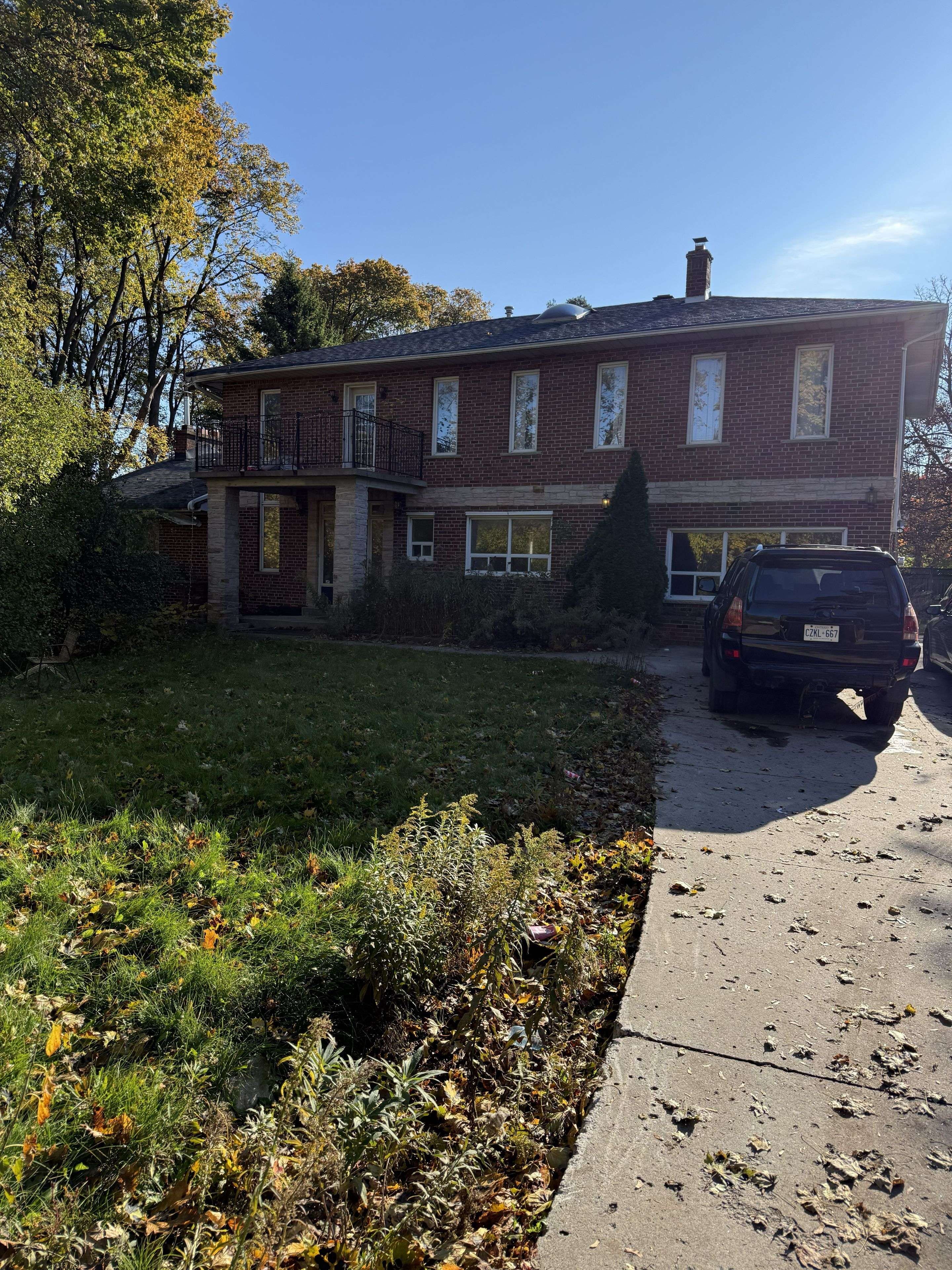 Toronto E10, ON M1C 1L2,6387 Kingston RD