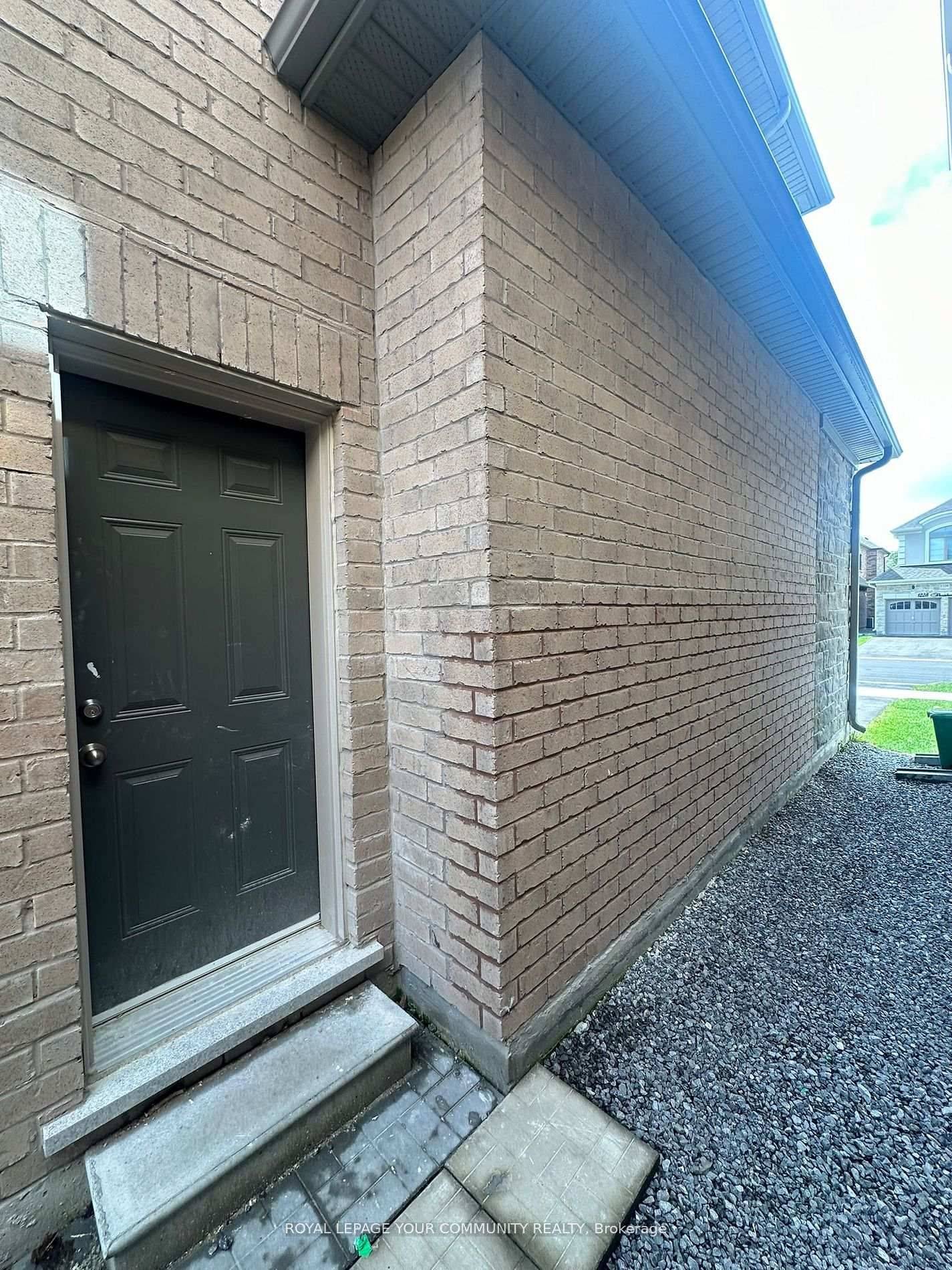 Oshawa, ON L1K 3G2,1229 Shankel RD #BSMT