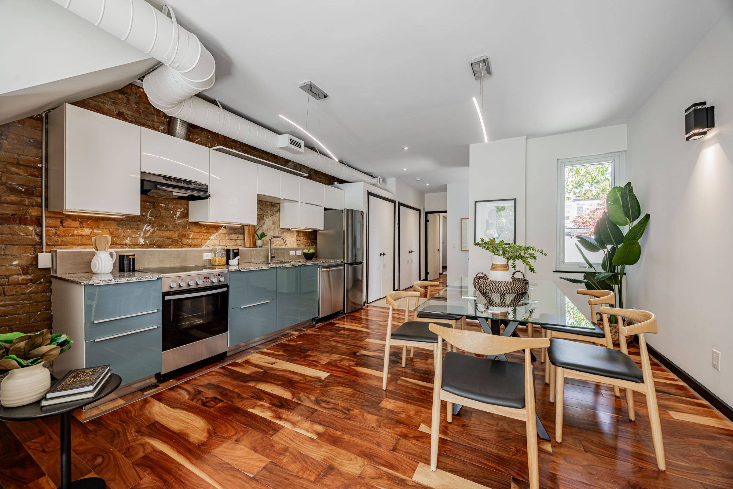 Toronto E01, ON M4K 1J6,38 Wroxeter AVE