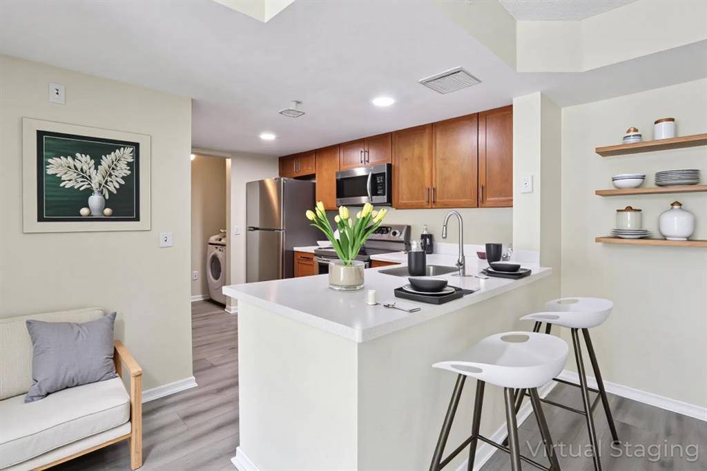 Coconut Creek, FL 33073,5051 Wiles Rd #201