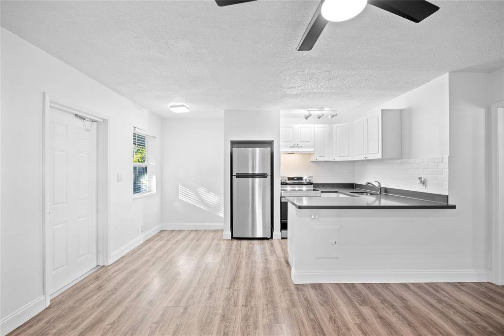 Fort Lauderdale, FL 33316,732 SE 15TH ST #5