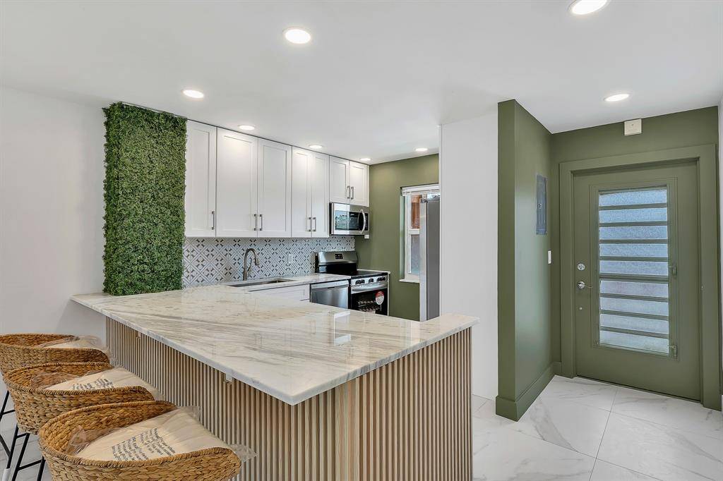 Boca Raton, FL 33428,9818 Marina Blvd #1225