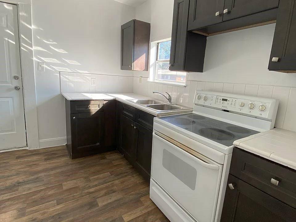 Marianna, FL 32448,4144 Herring Avenue