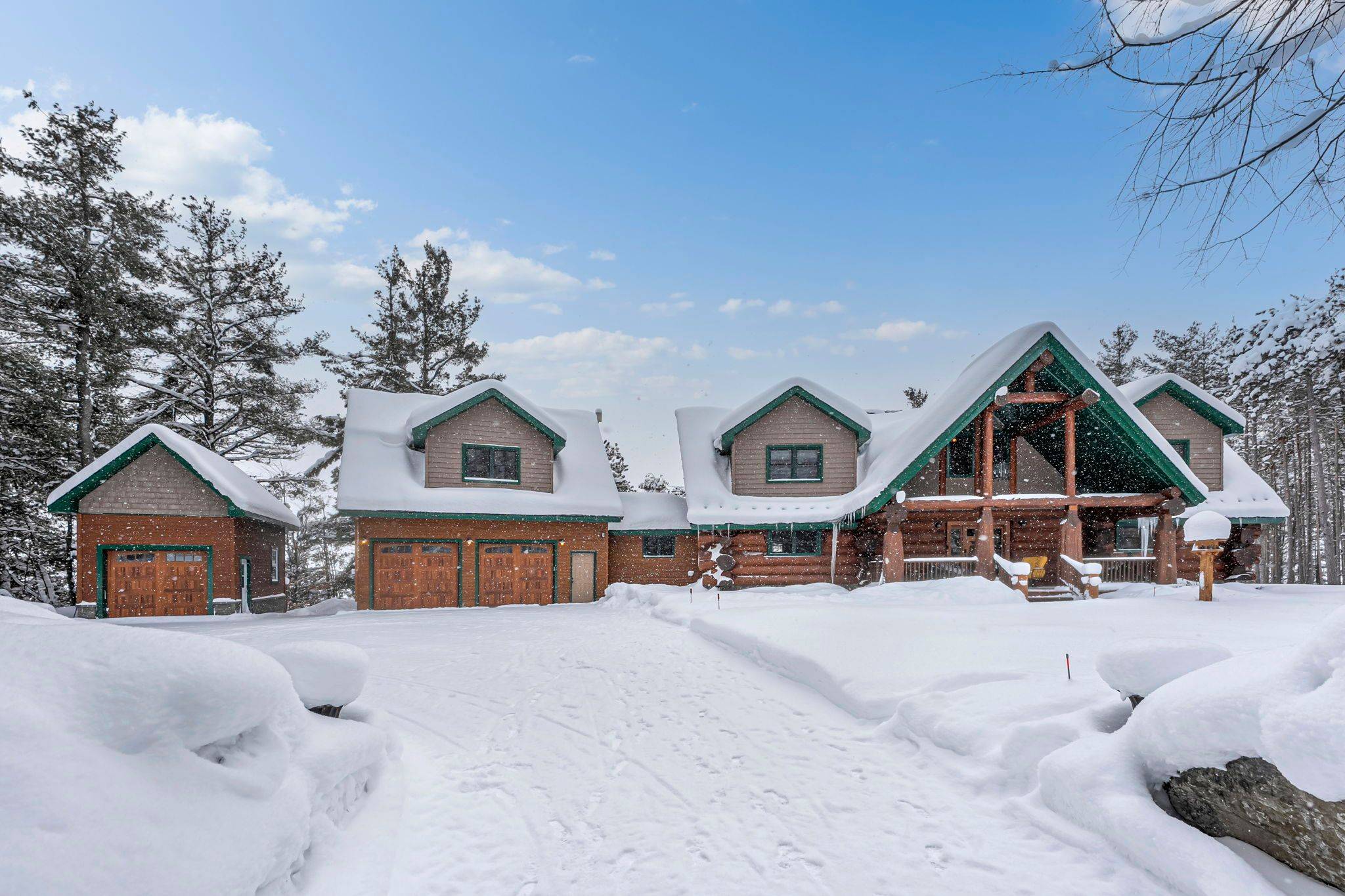 Oro-medonte, ON L0L 1T0,11 Nevis Ridge DR