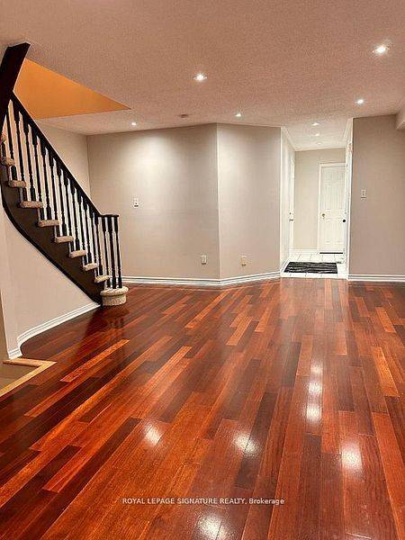 Mississauga, ON L5N 7E1,3819 Allcroft RD