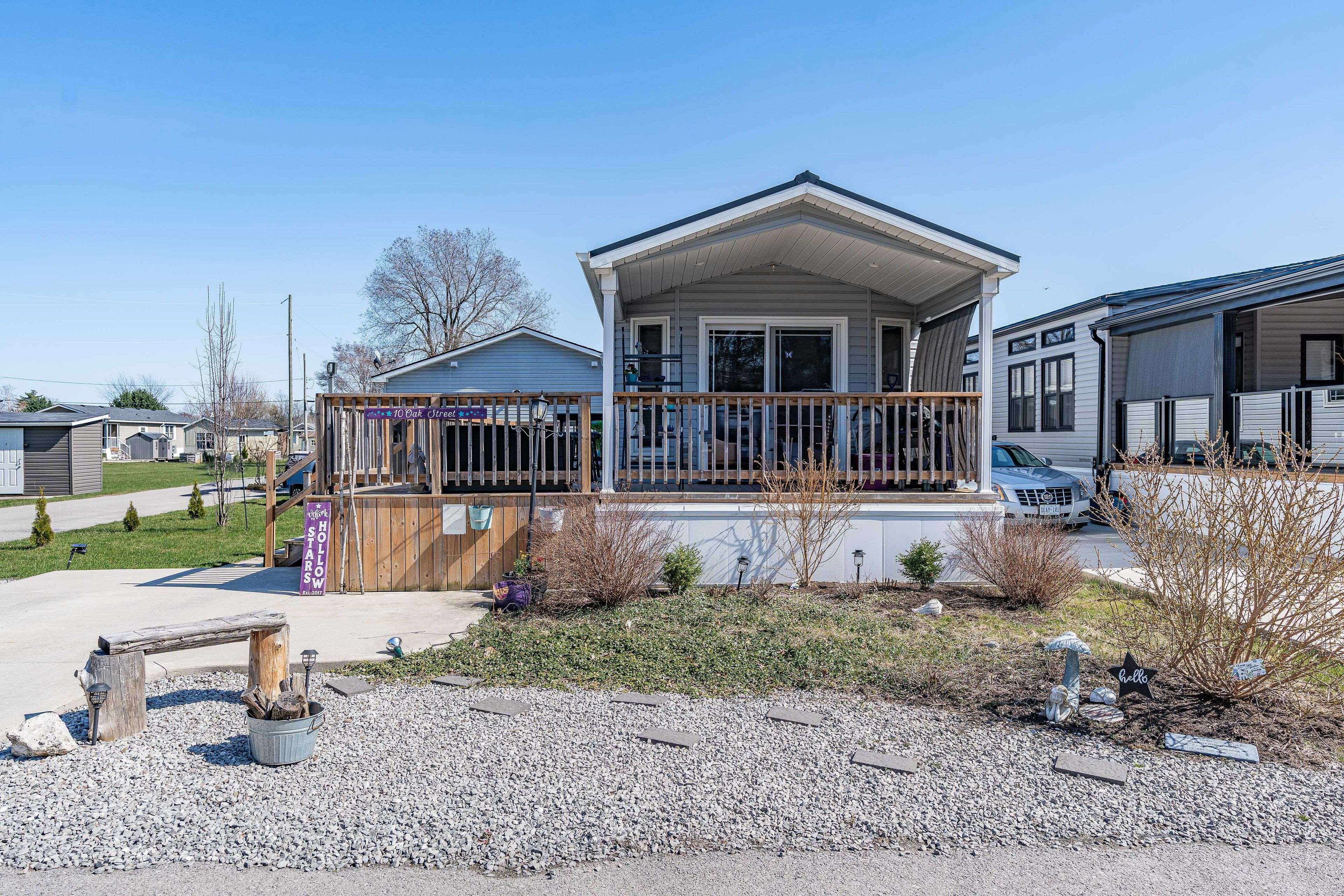 Burlington, ON L7P 0C5,4449 Milburough Line #10 Oak Street