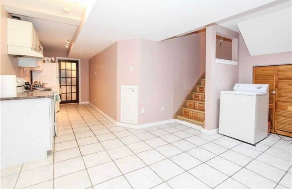 Brampton, ON L6R 2H8,22 Alberta TER #BSMT