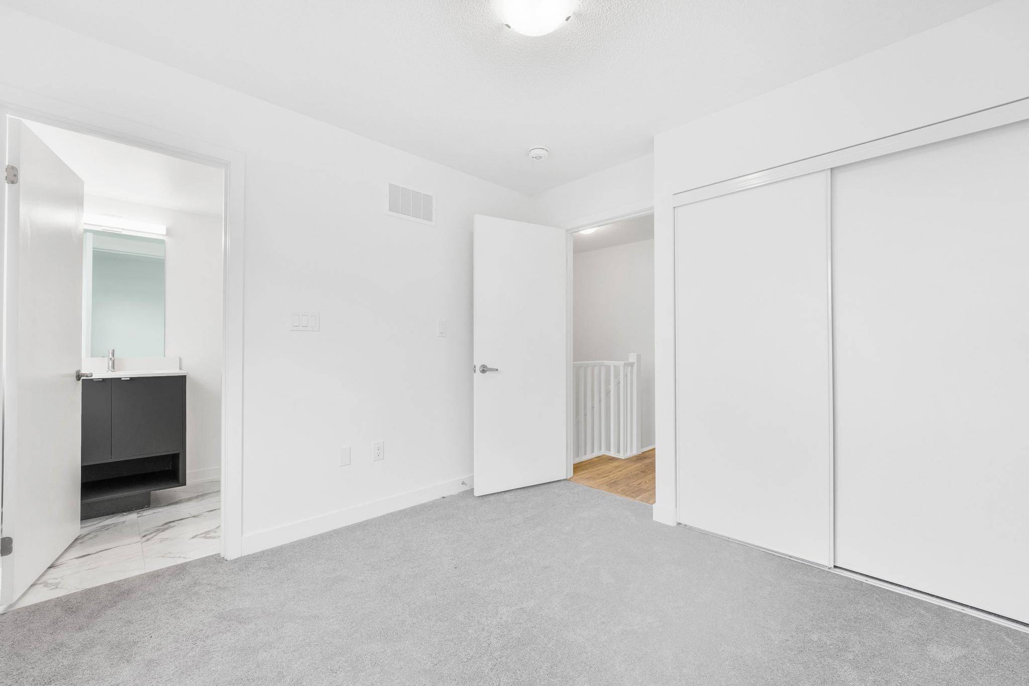 Burlington, ON L7M 2A9,4902 Valera RD