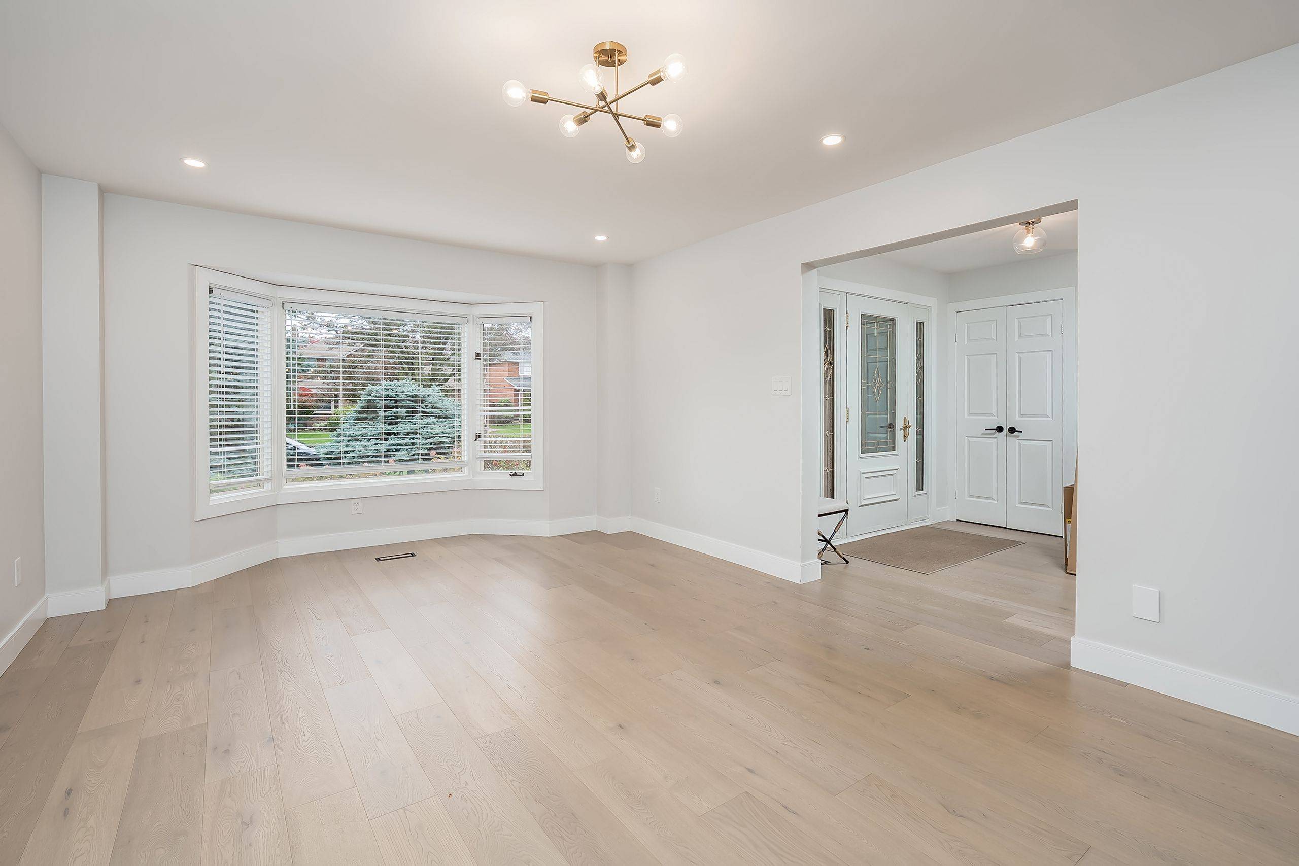 Oakville, ON L6M 1V2,1267 Windrush DR