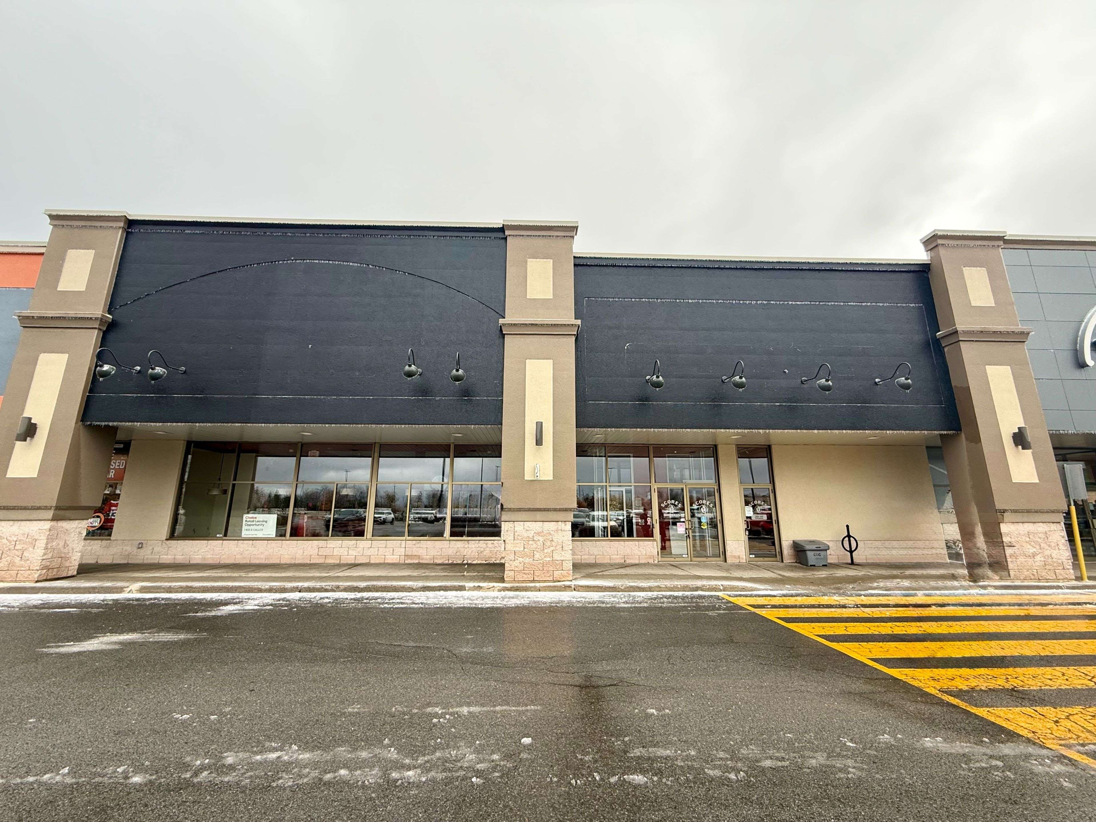 Cornwall, ON K6J 4P5,960 Brookdale AVE #103