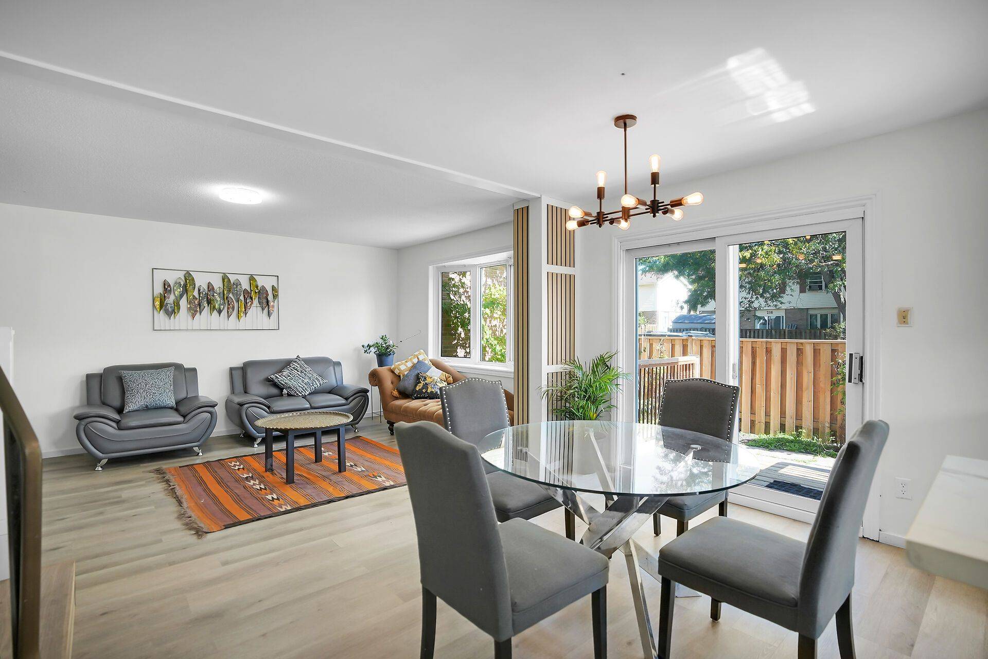 London East, ON N5W 5P5,230 Clarke RD #4