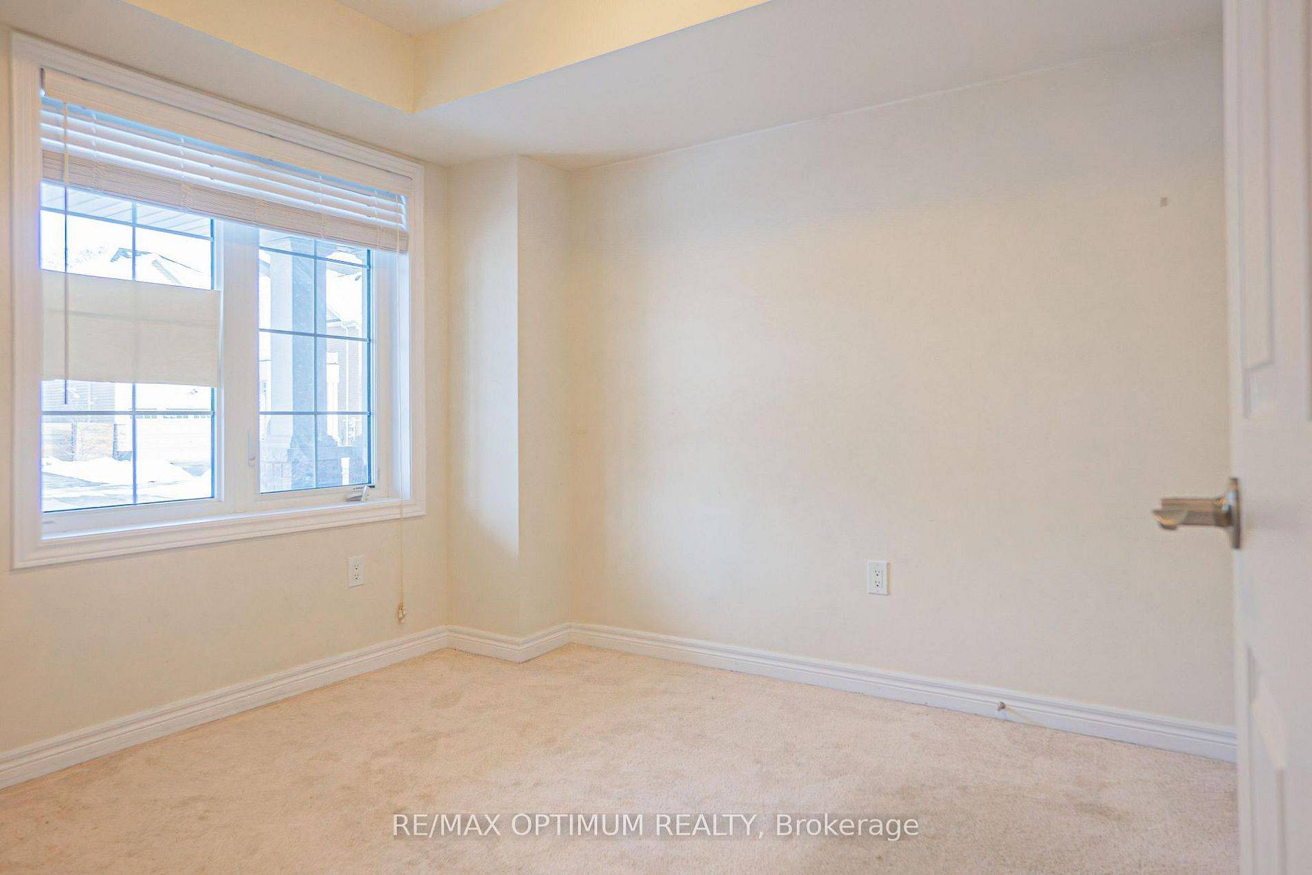 Cambridge, ON N3H 5L5,600 Linden DR