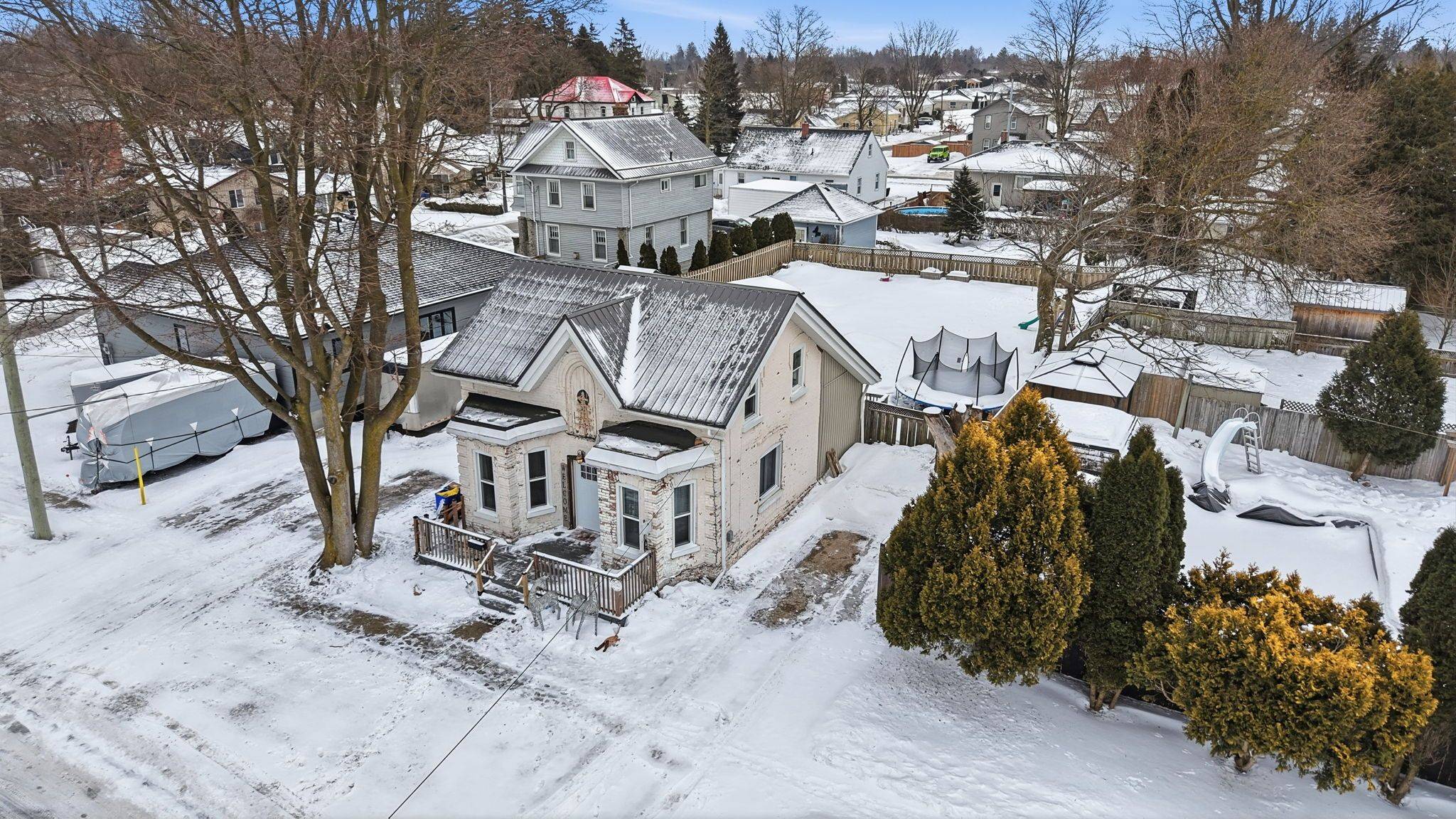 Minto, ON N0G 2P0,350 Lowe ST