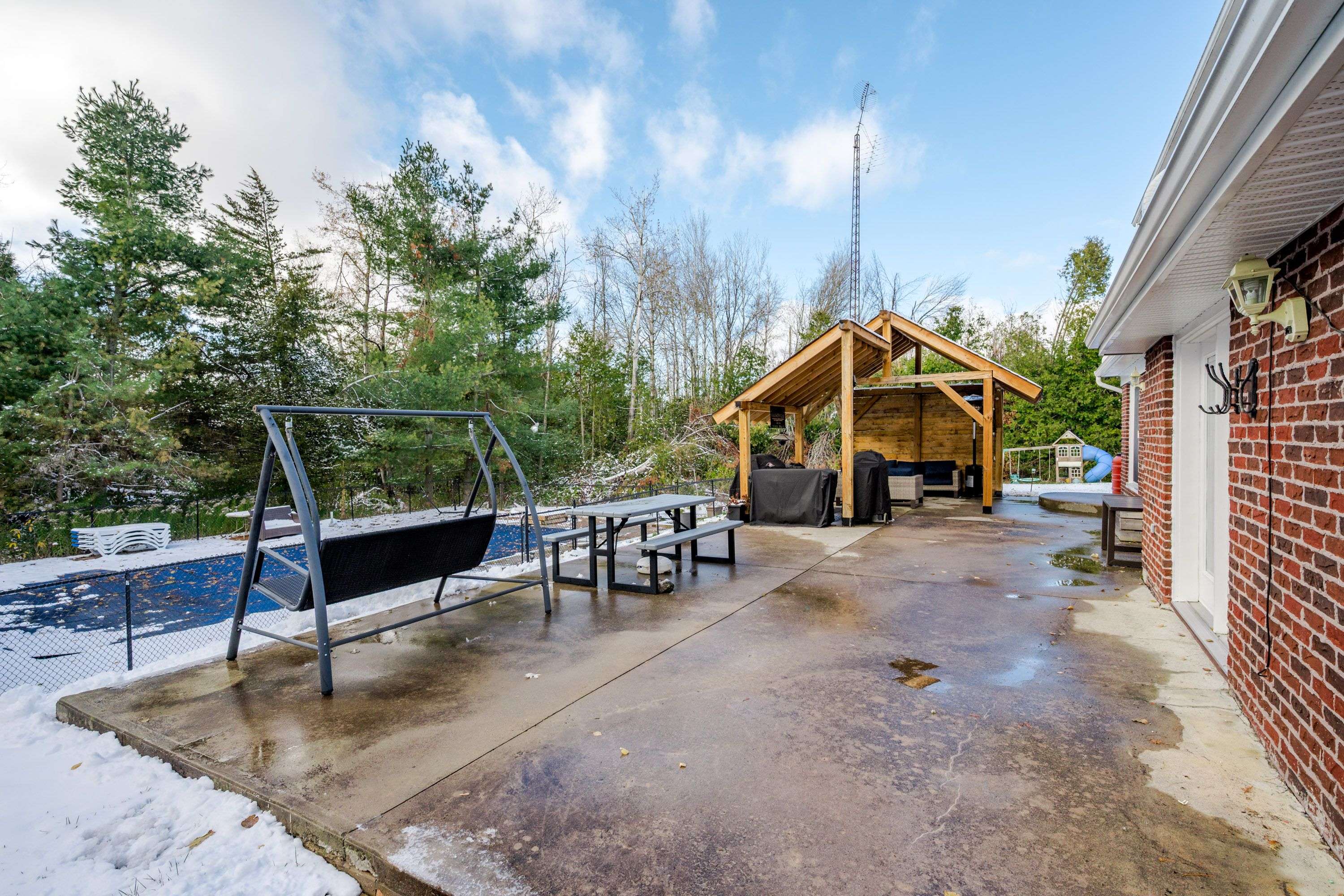 Kawartha Lakes, ON K0L 2W0,193 Kenedon DR